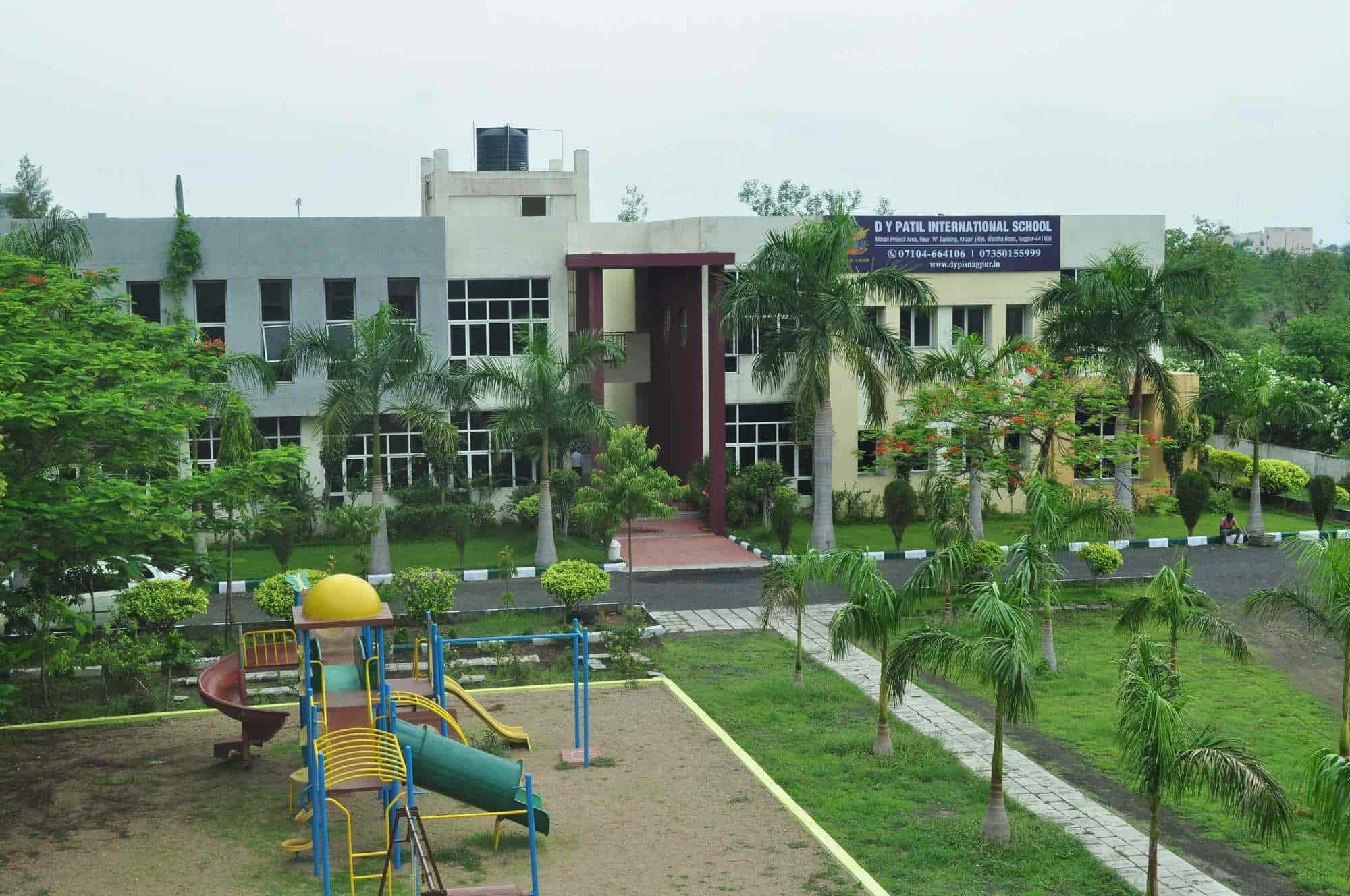 D Y Patil International School campus