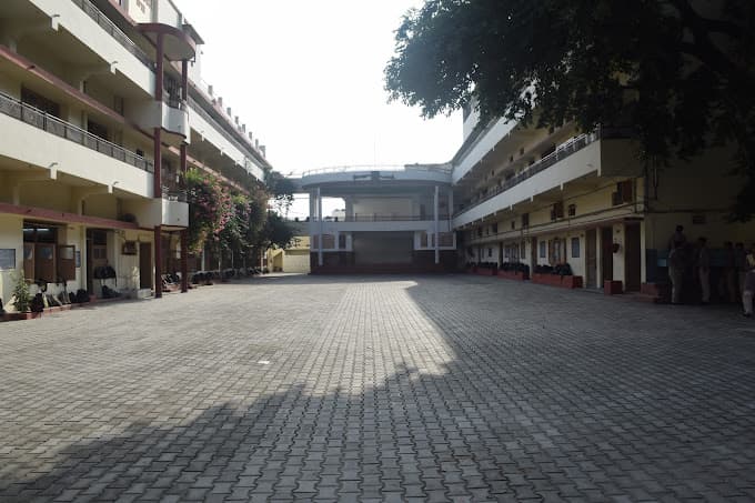 Spring Dale College campus