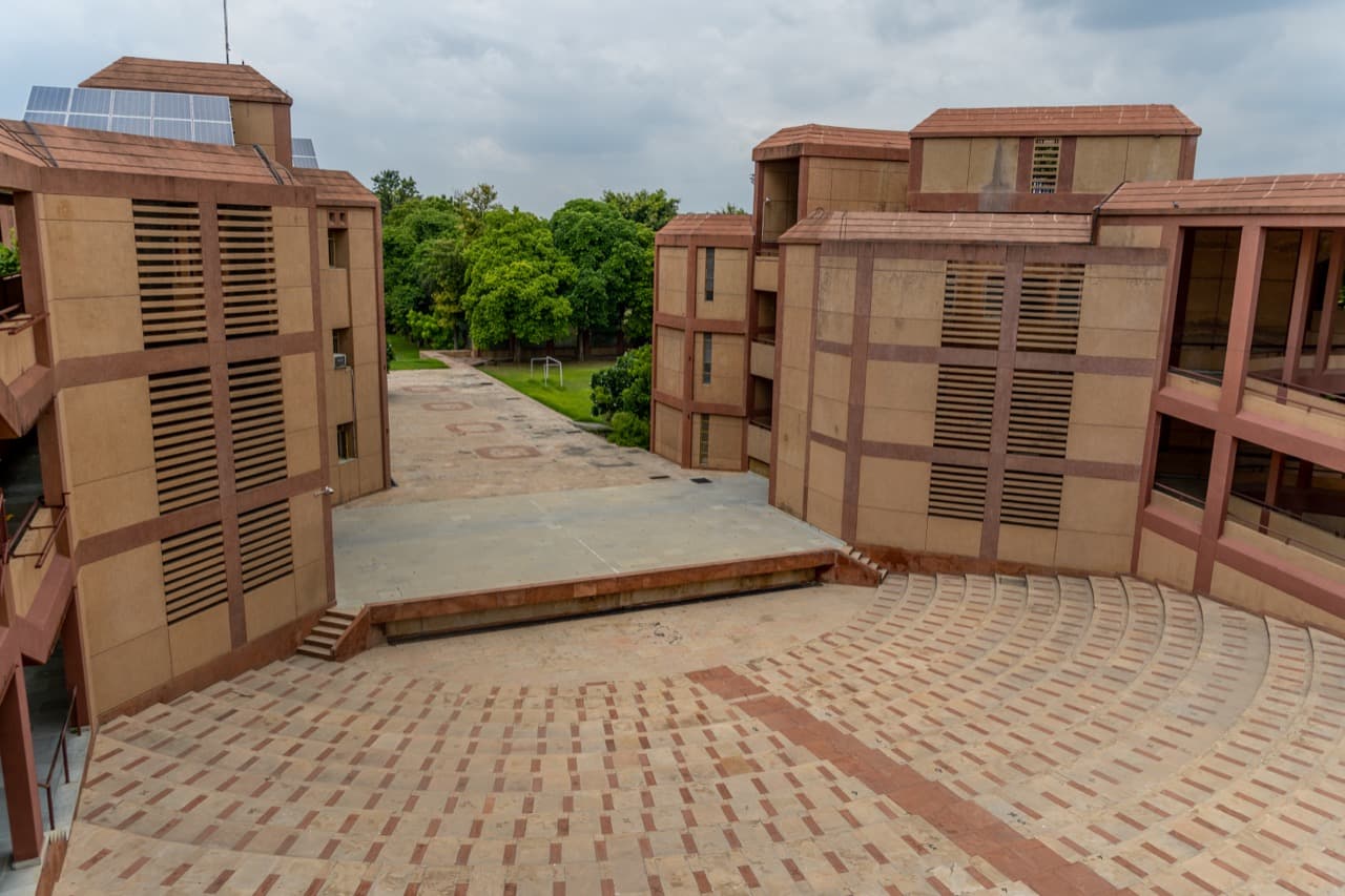 Vasant Valley School campus