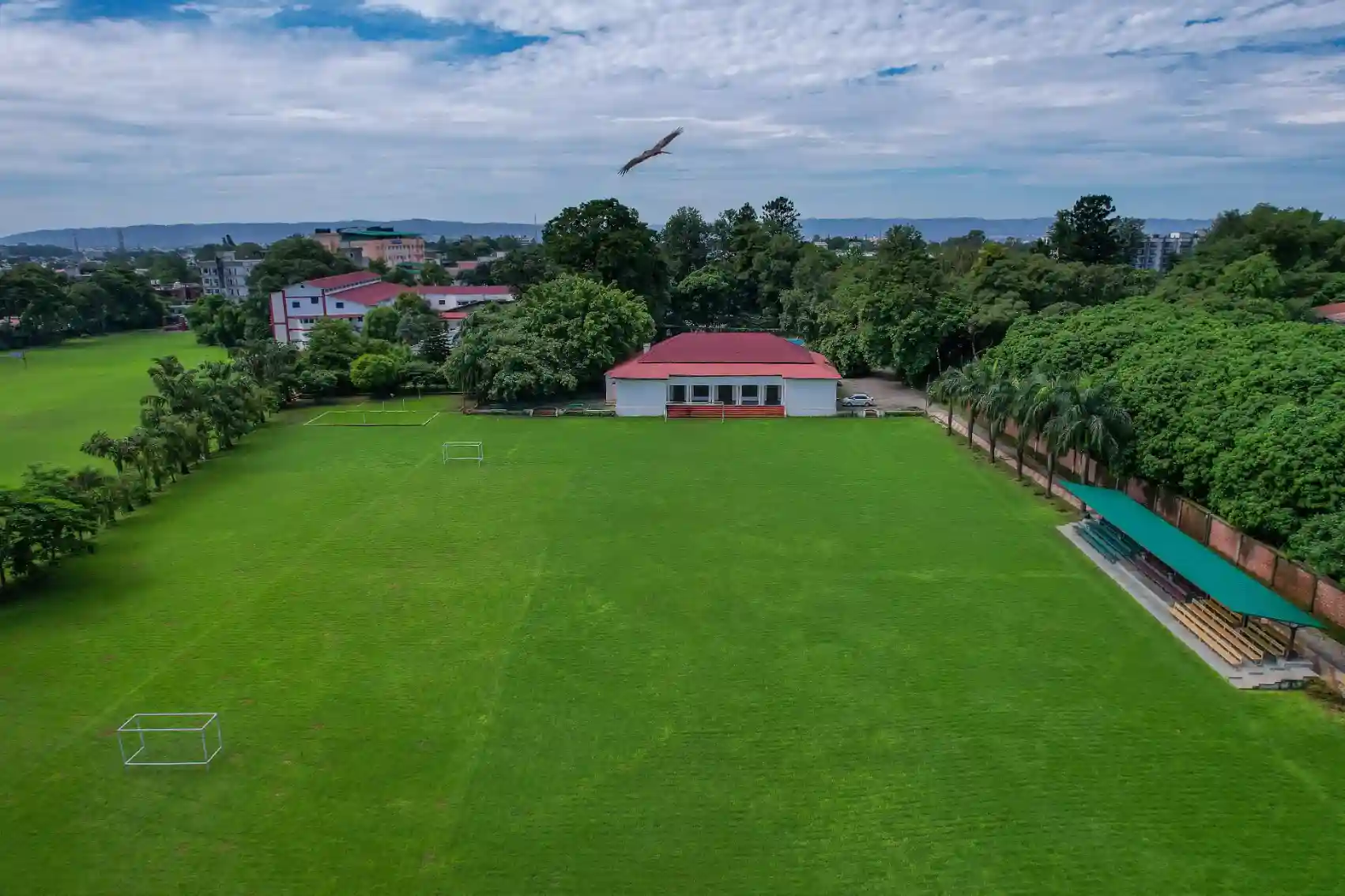 Col. Brown Cambridge School campus