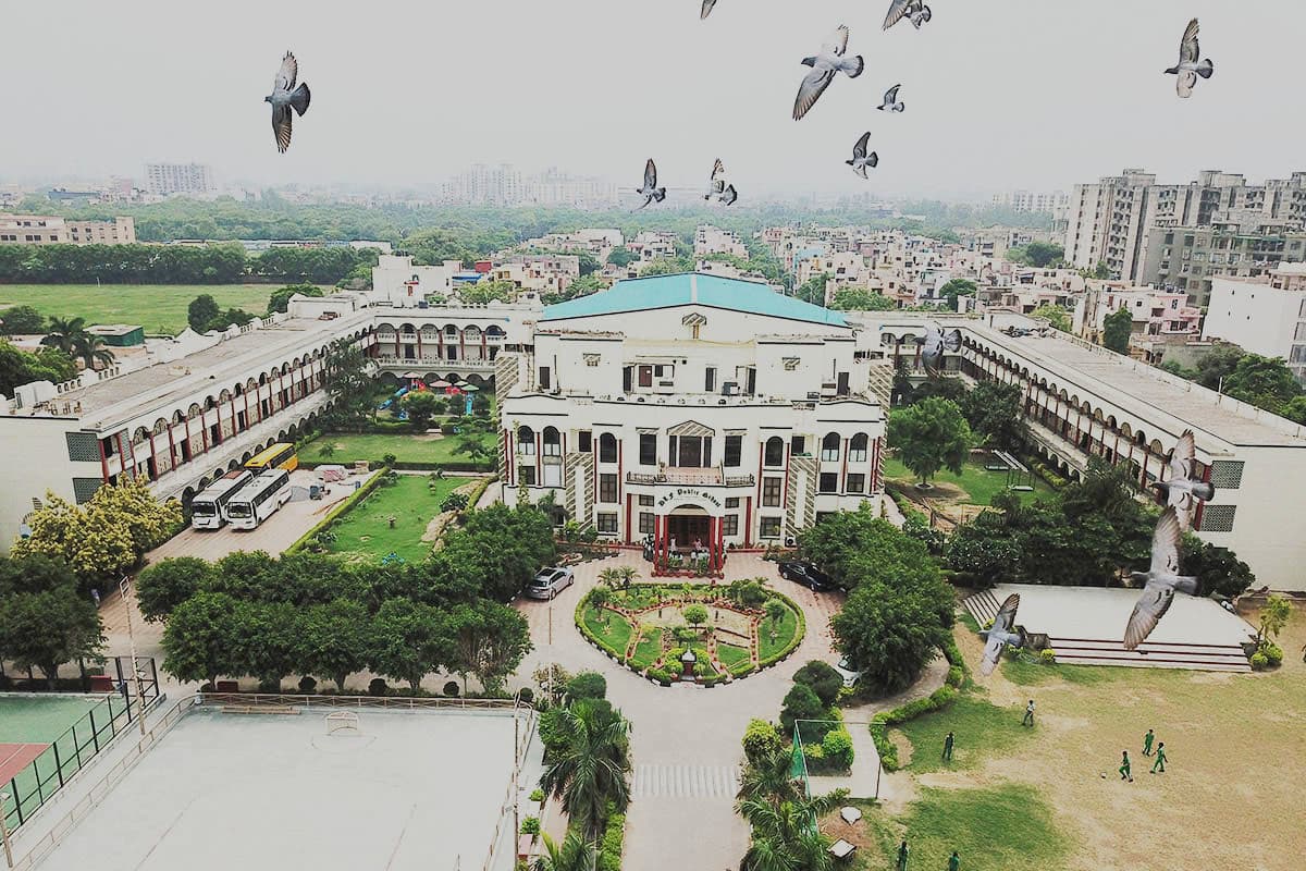 DLF Public School campus