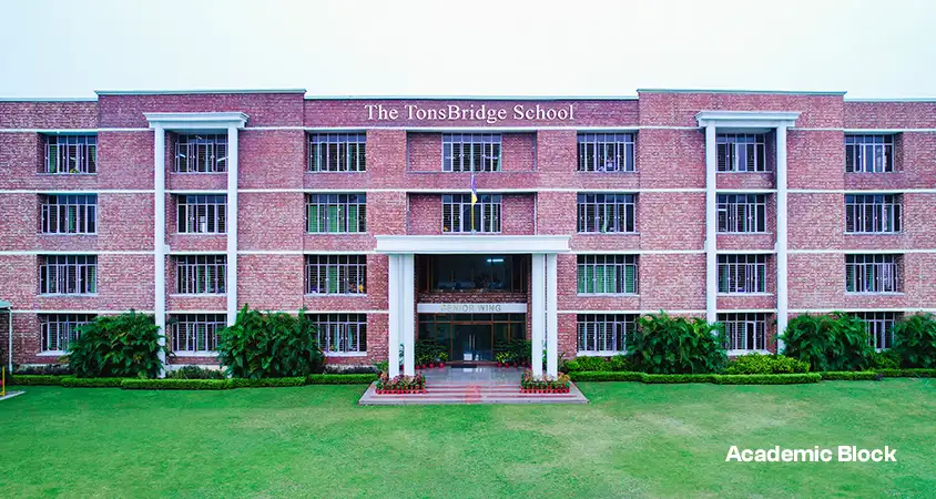 The Tonsbridge School campus